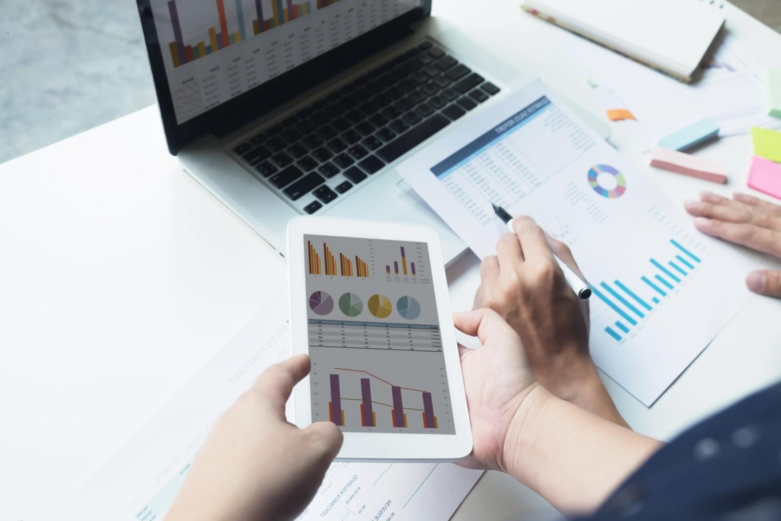 Interface d'analyse de trafic web montrant des métriques de performance